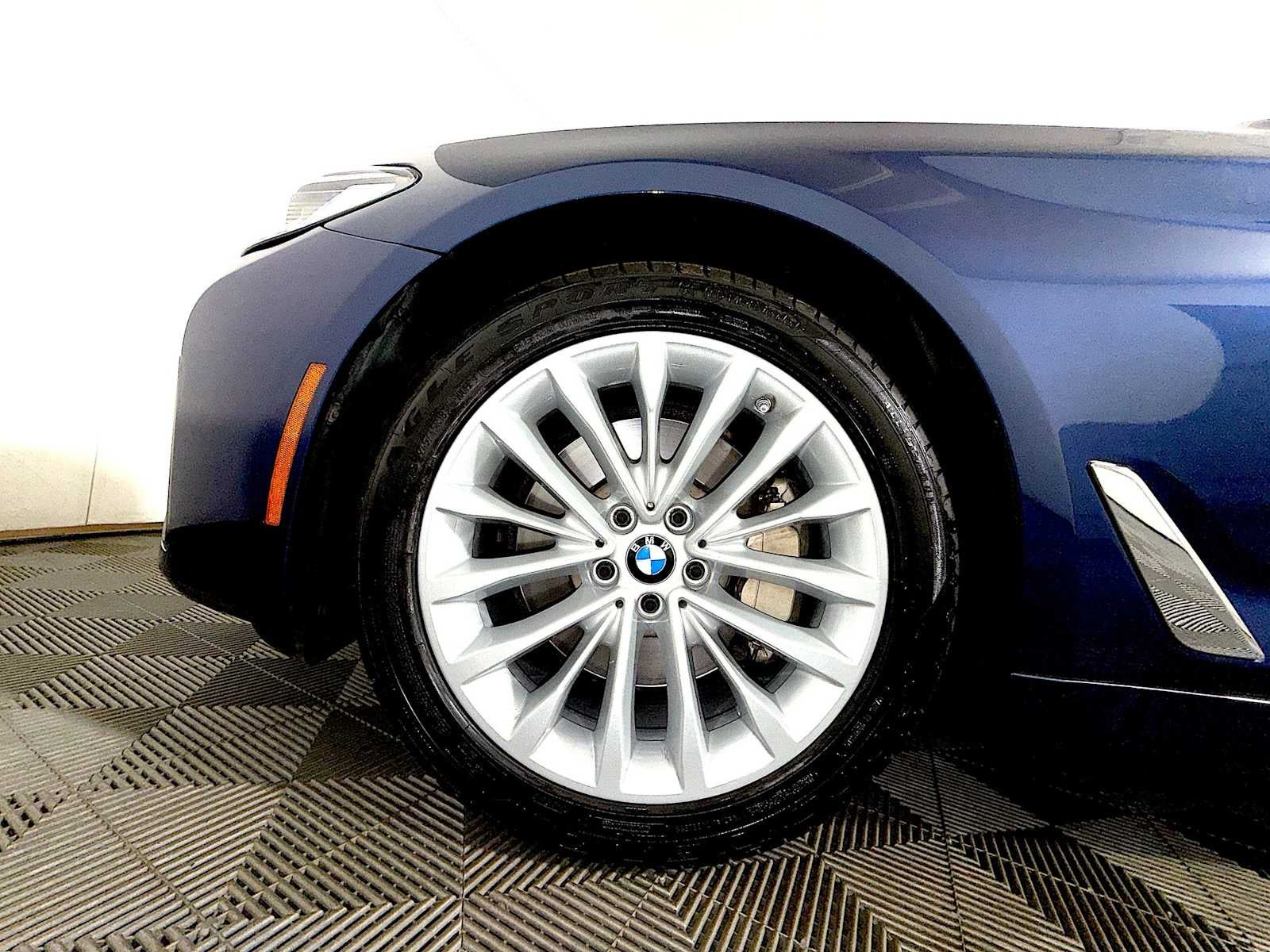 2023 BMW 5 Series 530i xDrive Sedan