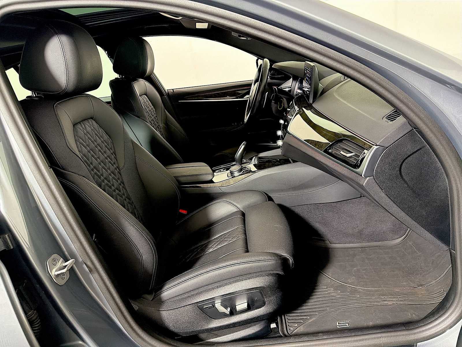 2023 BMW 5 Series 530i xDrive Sedan