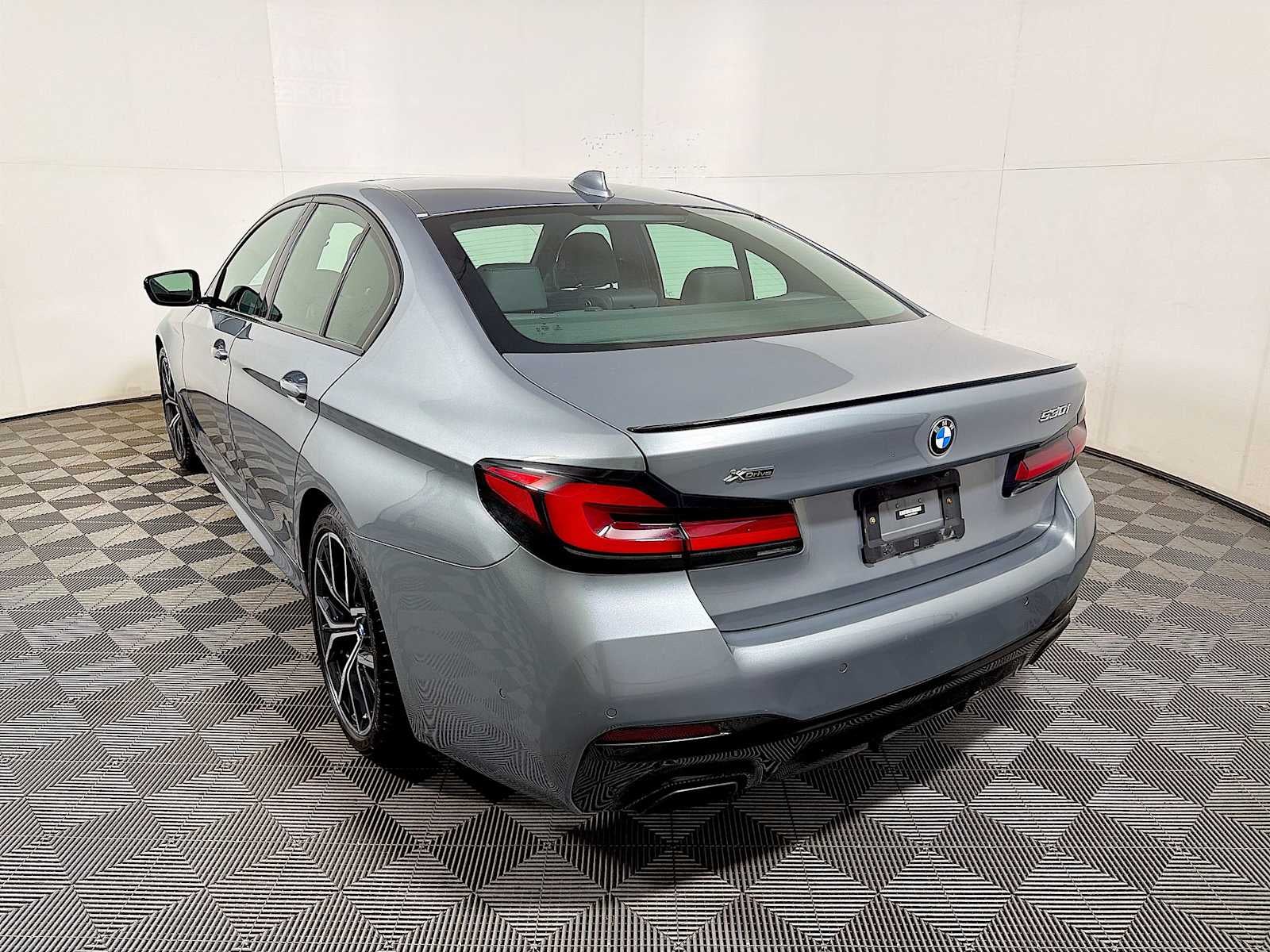 2023 BMW 5 Series 530i xDrive Sedan