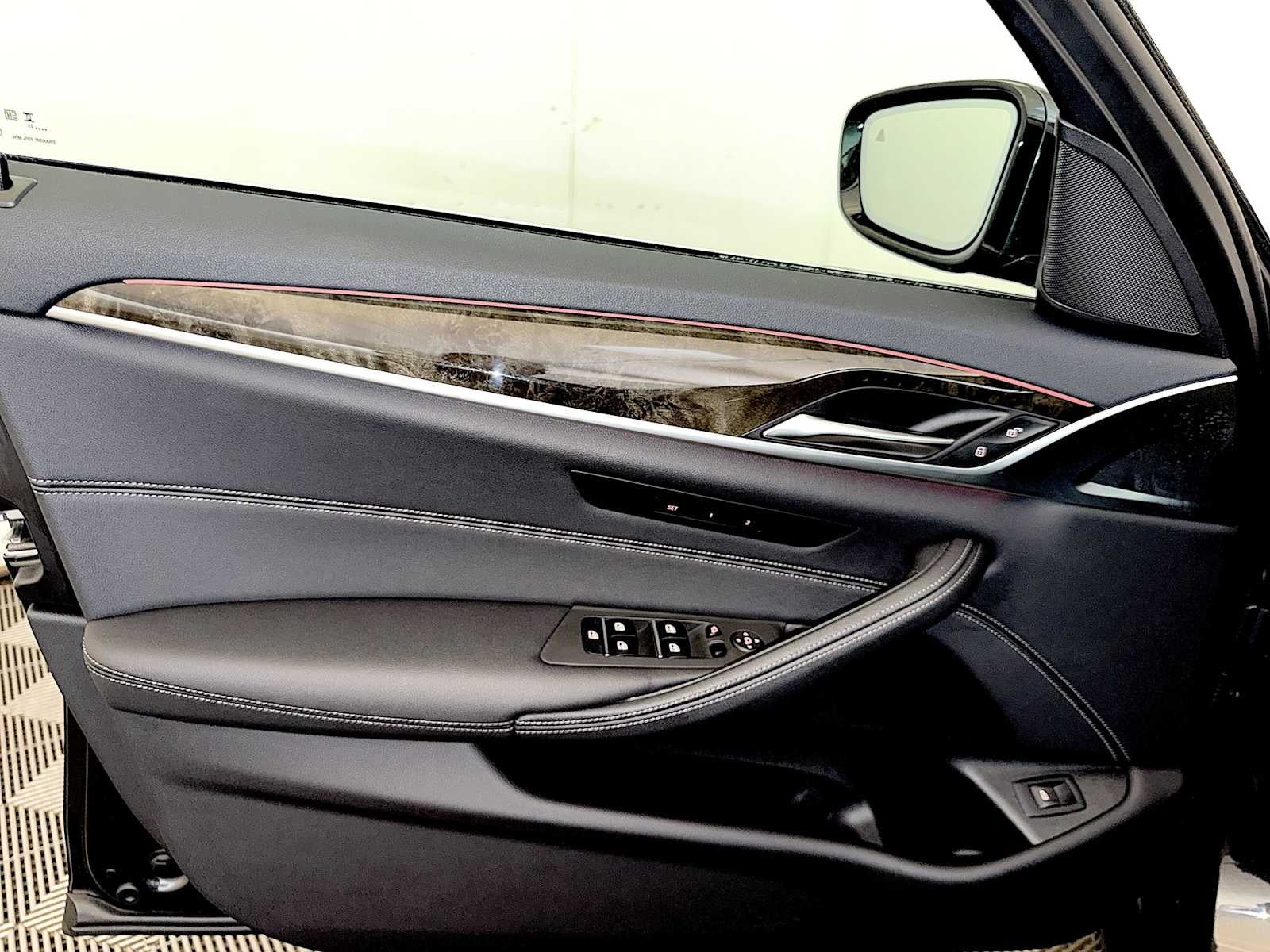 2023 BMW 5 Series 530i xDrive Sedan