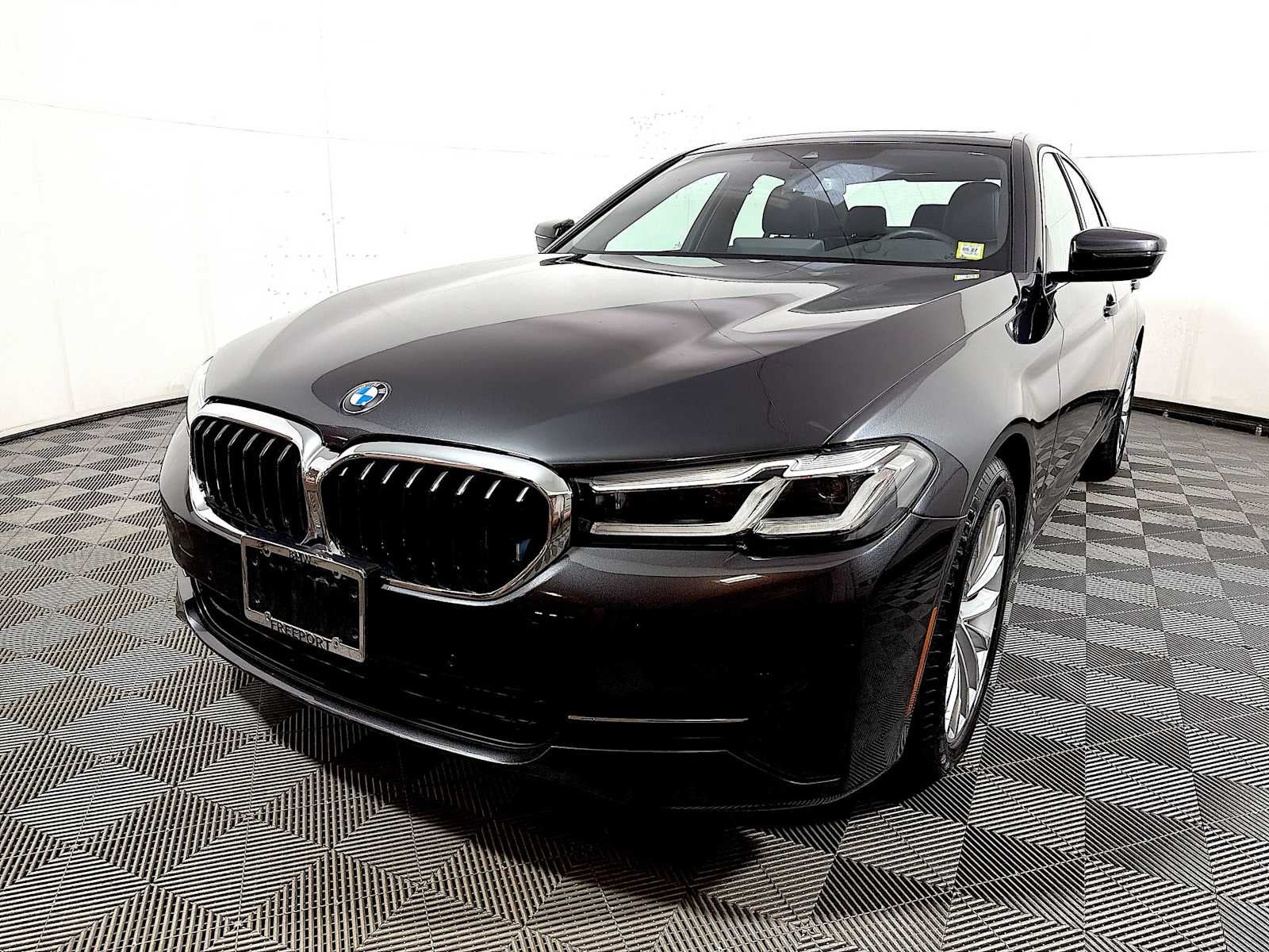 2023 BMW 5 Series 530i xDrive Sedan