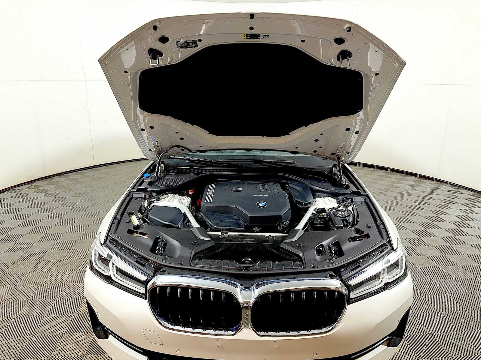 2023 BMW 5 Series 530i xDrive Sedan