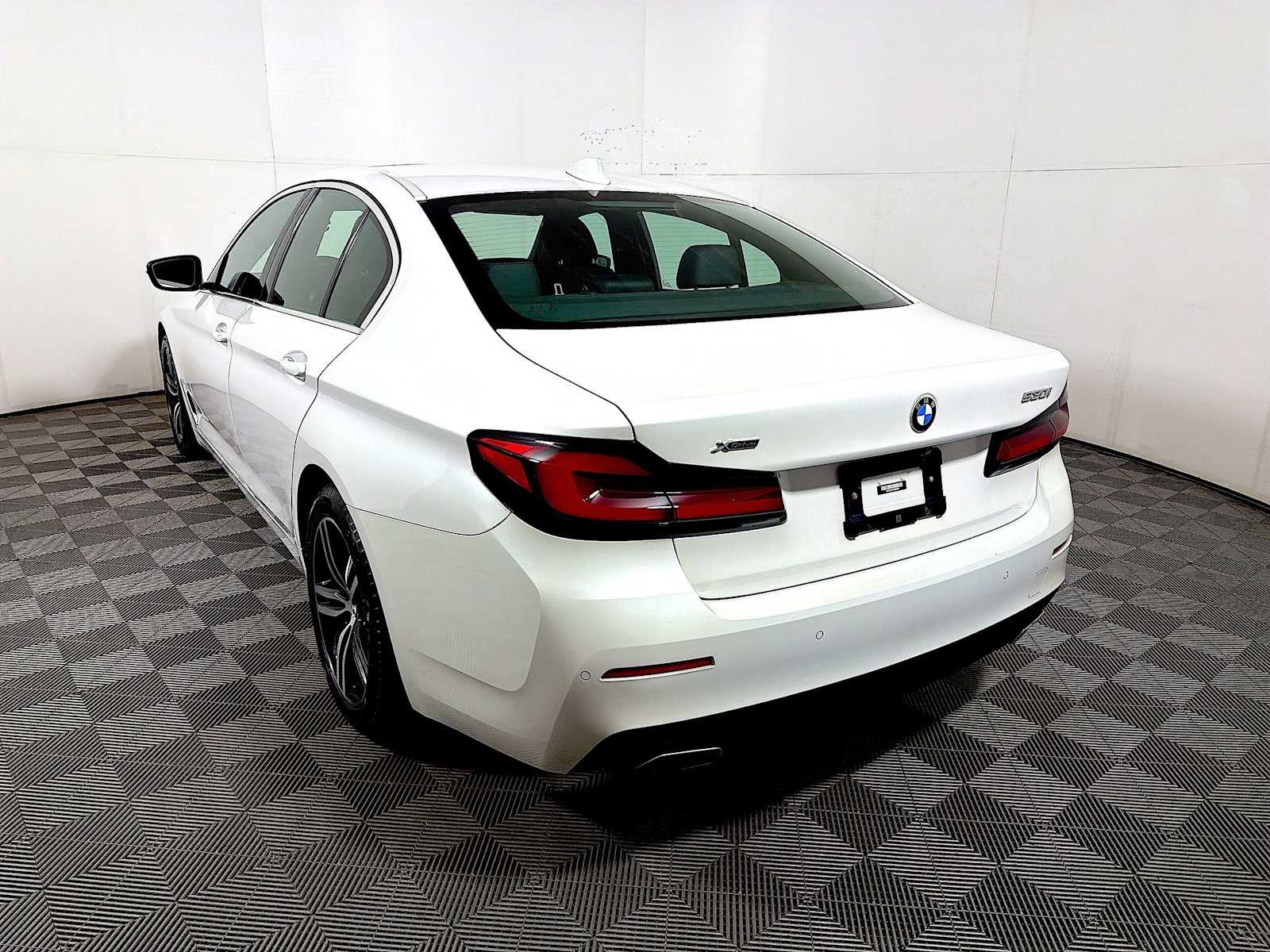 2023 BMW 5 Series 530i xDrive Sedan
