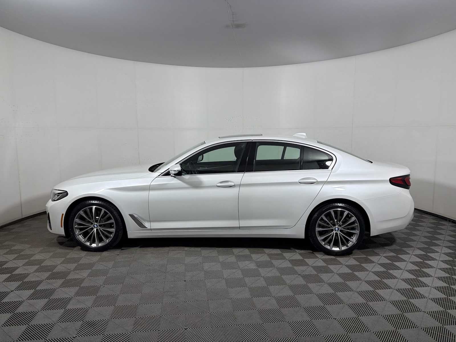 2023 BMW 5 Series 530i xDrive Sedan
