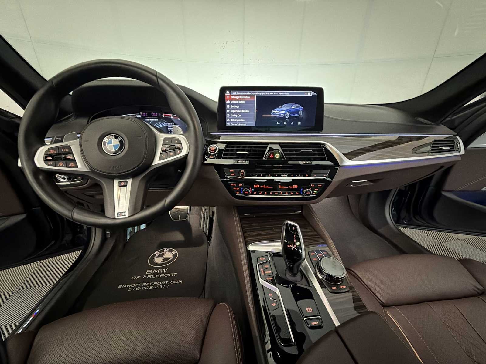 2022 BMW 5 Series M550i xDrive Sedan