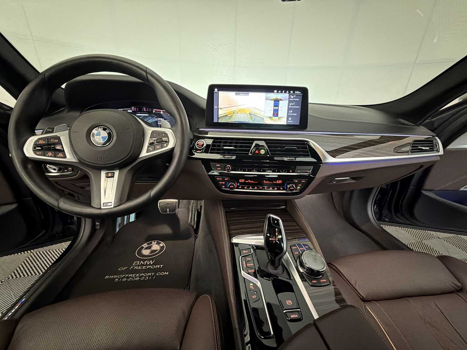 2022 BMW 5 Series M550i xDrive Sedan
