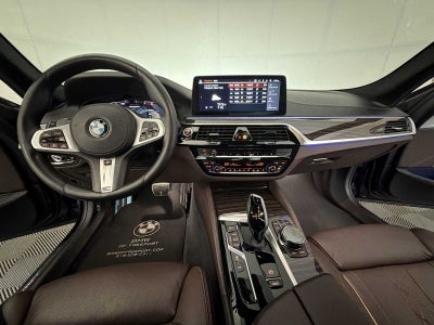 2022 BMW 5 Series M550i xDrive Sedan
