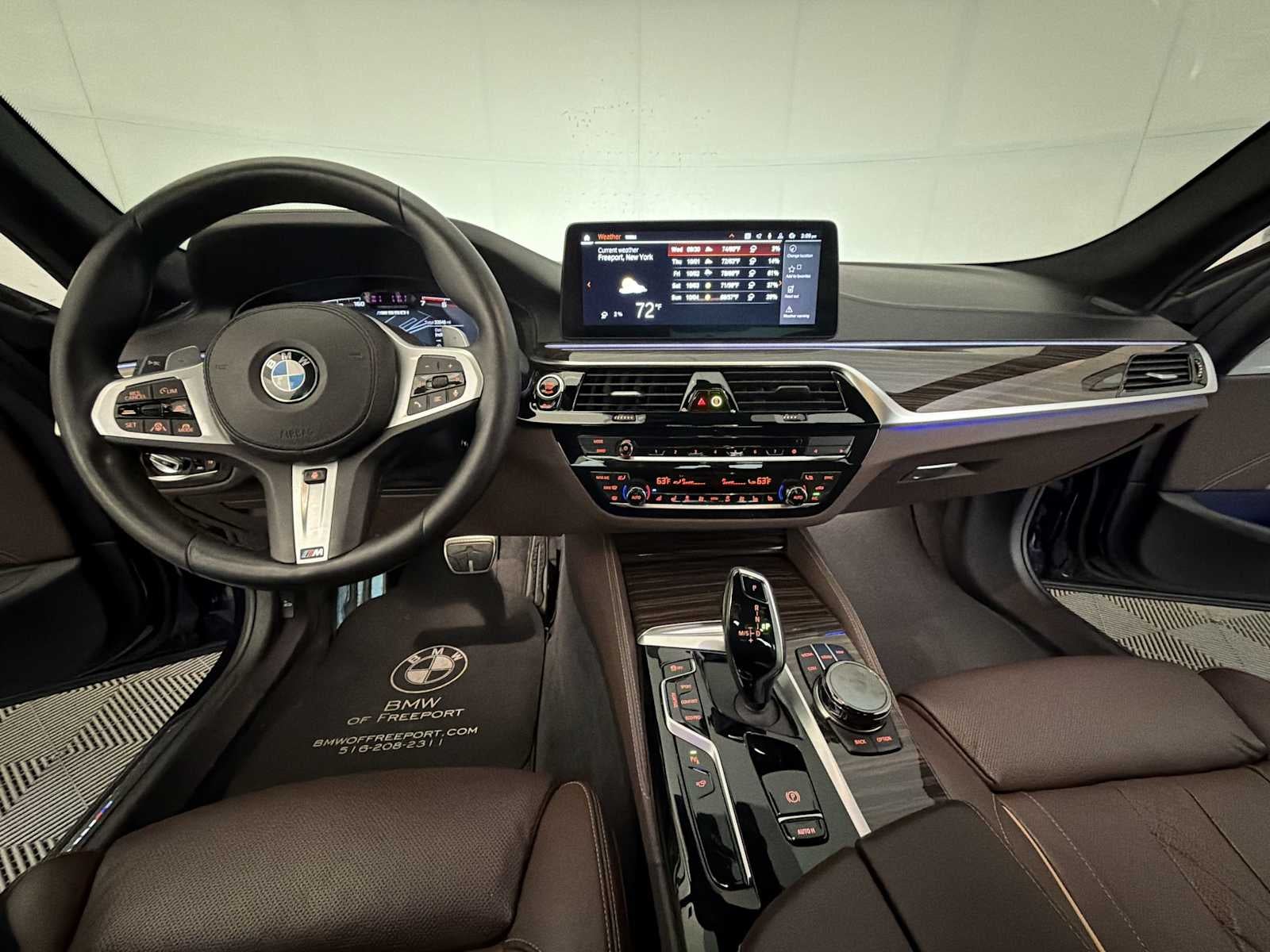 2022 BMW 5 Series M550i xDrive Sedan