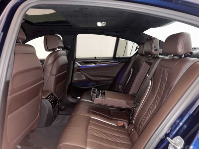 2022 BMW 5 Series M550i xDrive Sedan