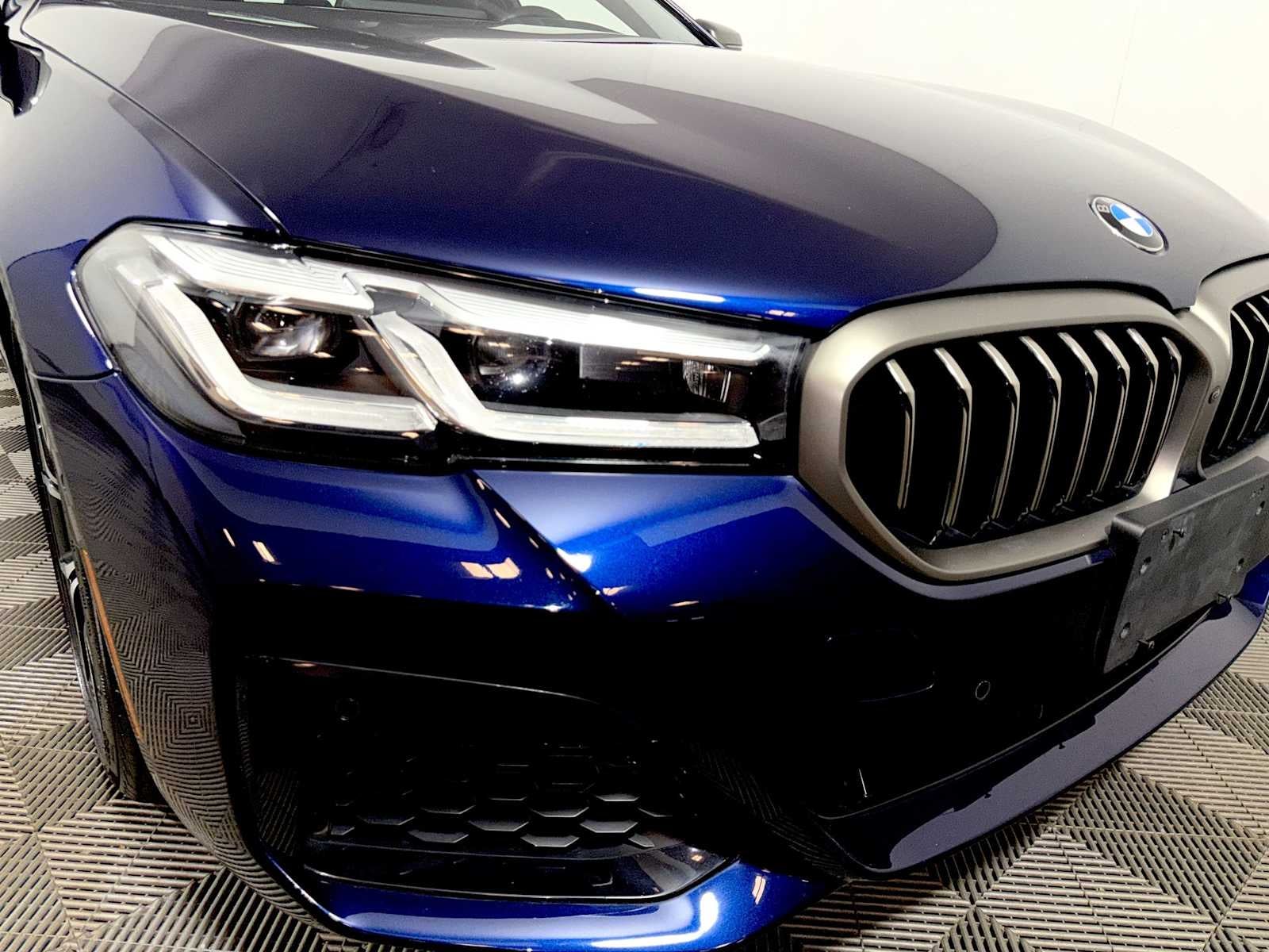 2022 BMW 5 Series M550i xDrive Sedan