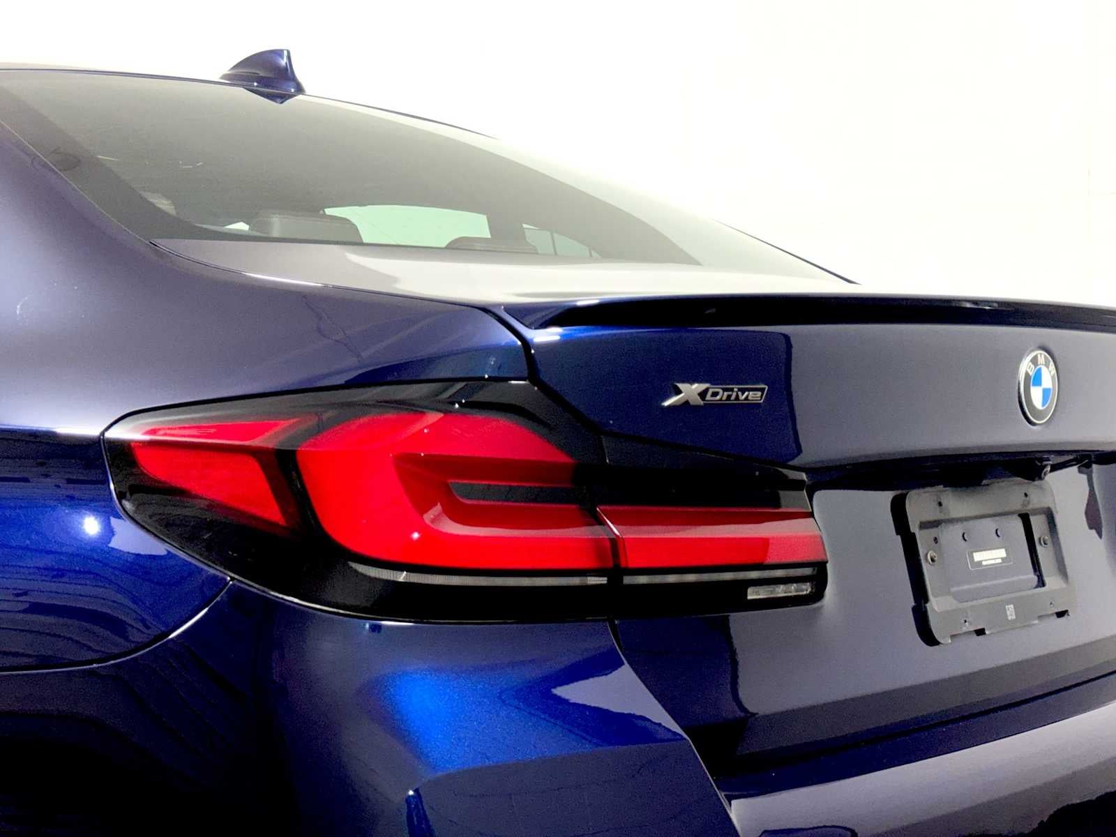 2022 BMW 5 Series M550i xDrive Sedan