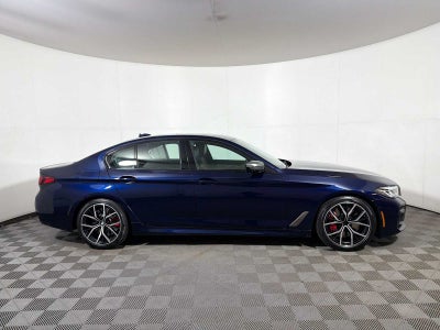2022 BMW 5 Series M550i xDrive Sedan