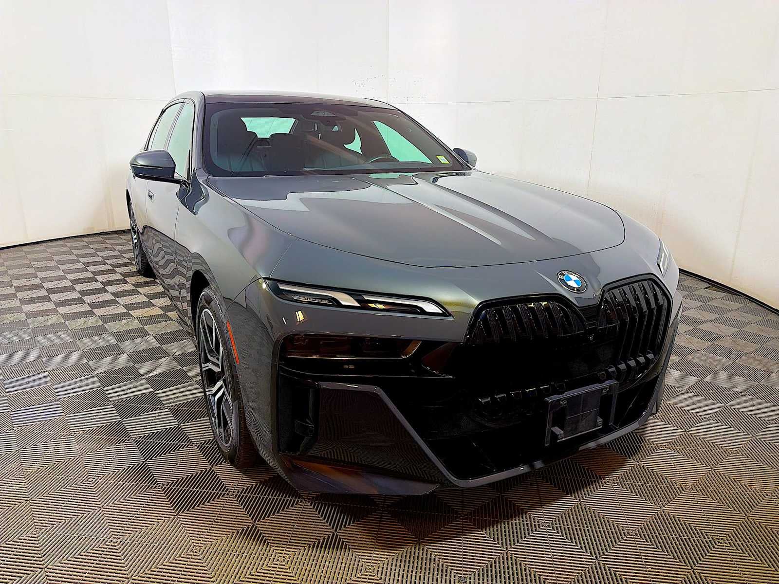 2023 BMW 7 Series 740i Sedan