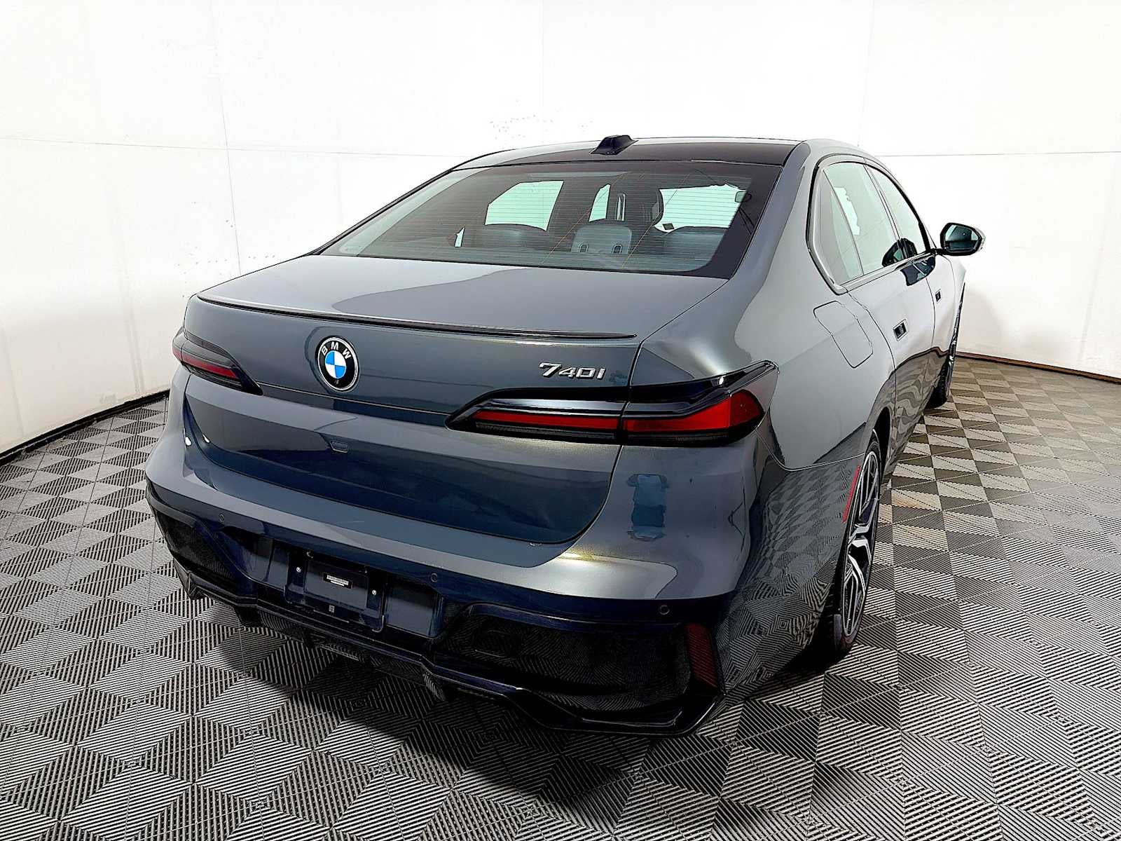 2023 BMW 7 Series 740i Sedan