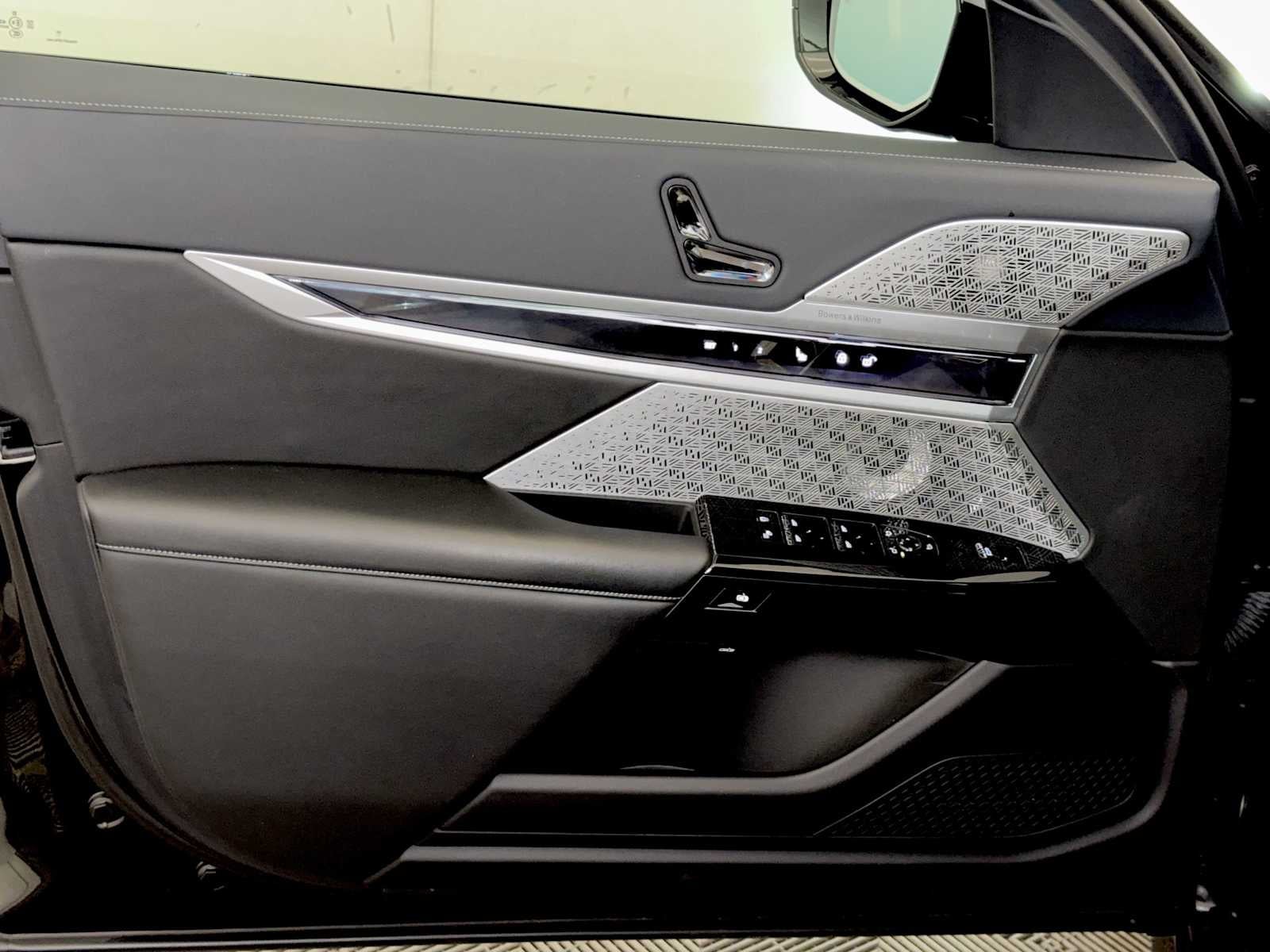 2023 BMW 7 Series 760i xDrive Sedan