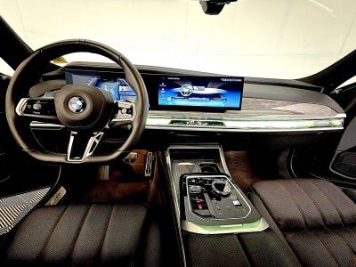 2025 BMW 7 Series 760i xDrive Sedan