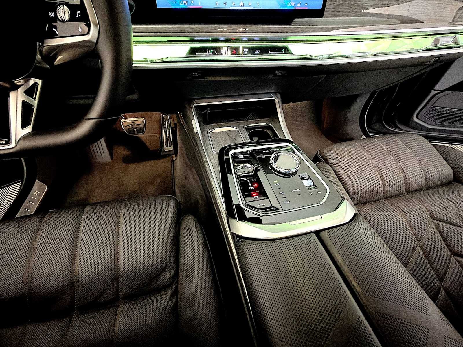 2025 BMW 7 Series 760i xDrive Sedan