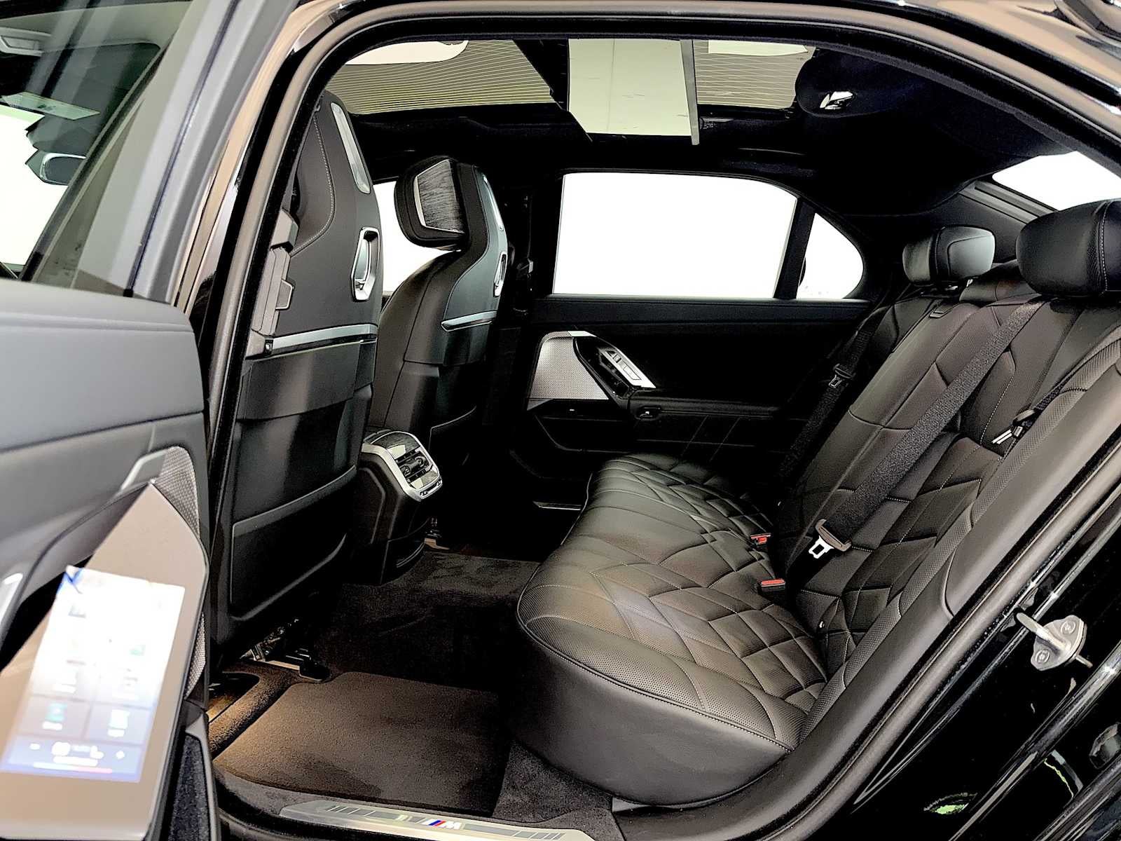 2025 BMW 7 Series 760i xDrive Sedan