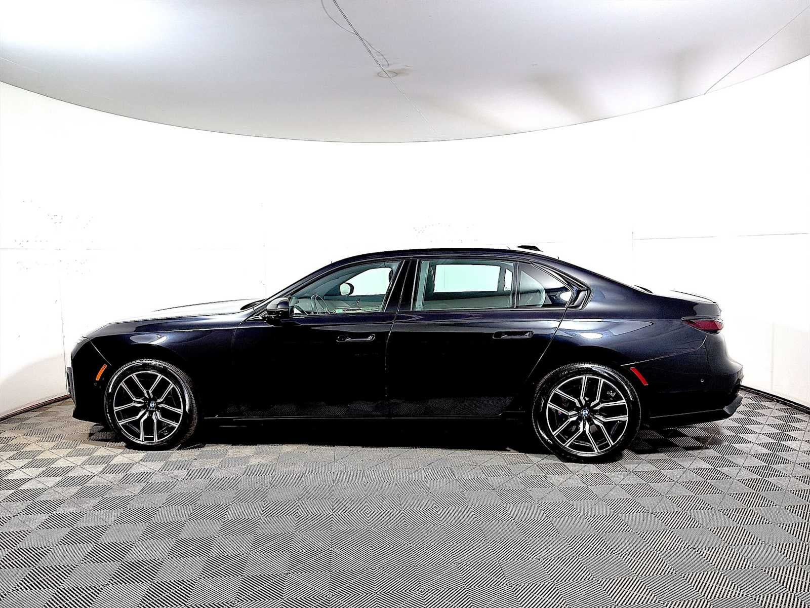 2025 BMW 7 Series 760i xDrive Sedan