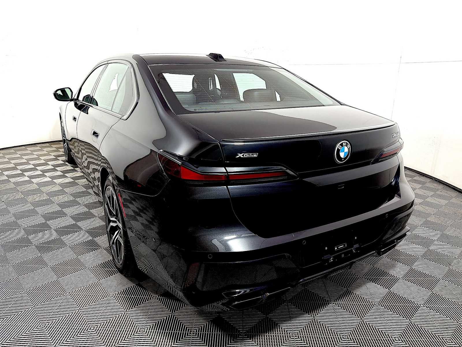 2025 BMW 7 Series 760i xDrive Sedan