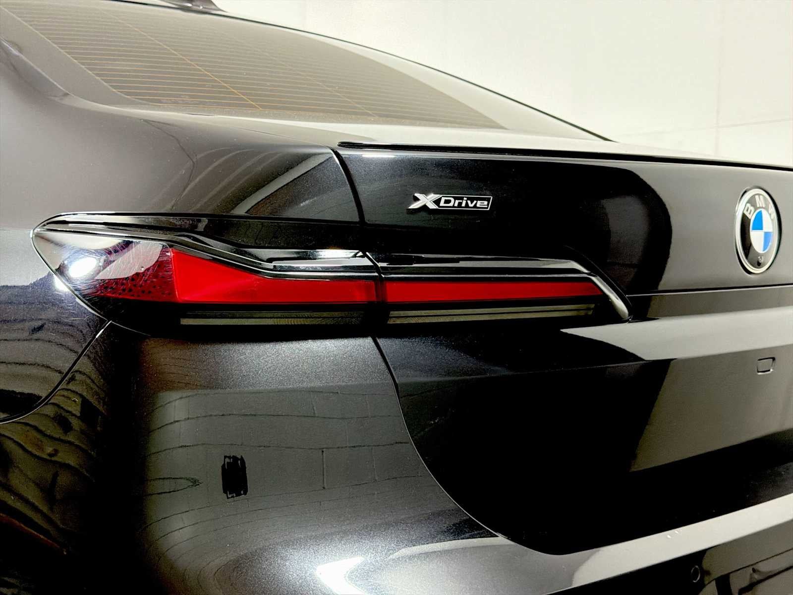 2023 BMW 7 Series 760i xDrive Sedan