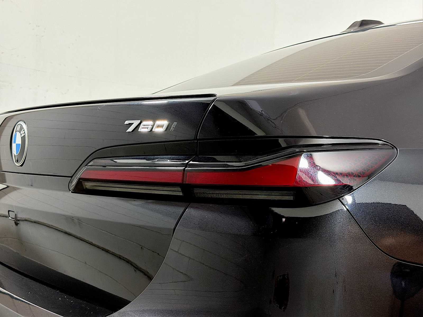 2023 BMW 7 Series 760i xDrive Sedan
