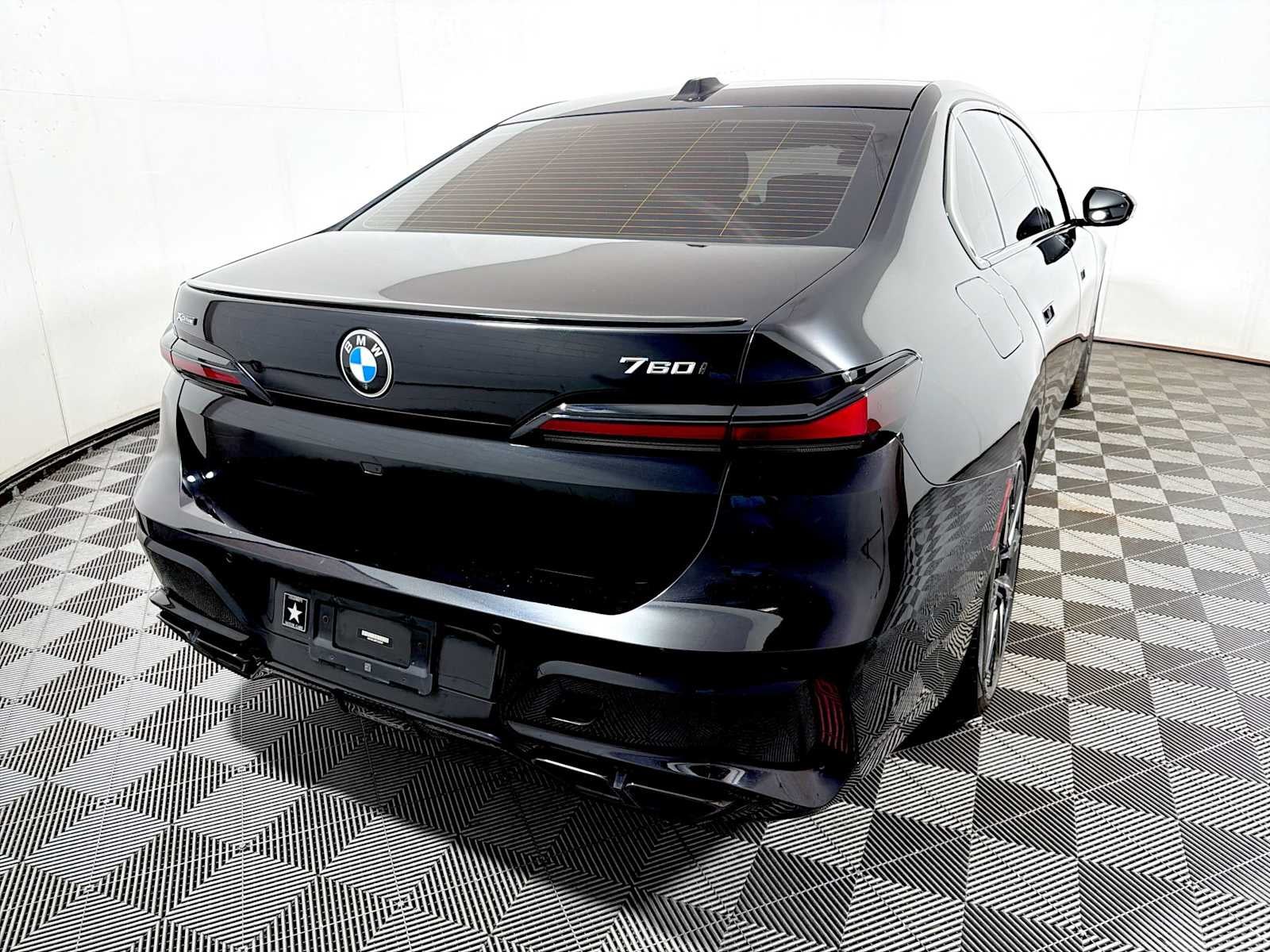 2023 BMW 7 Series 760i xDrive Sedan