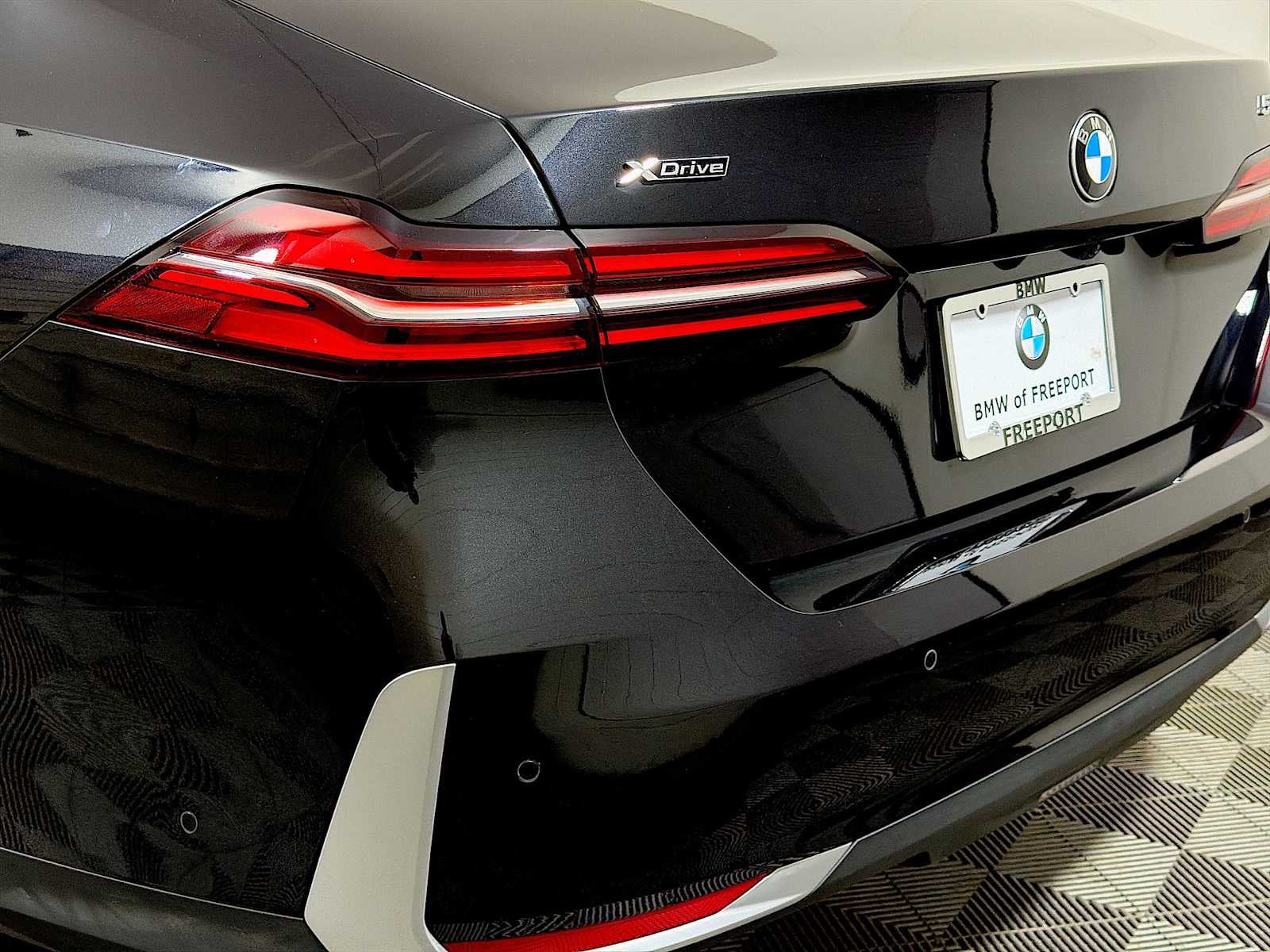 2026 BMW 5 Series 530i xDrive Sedan