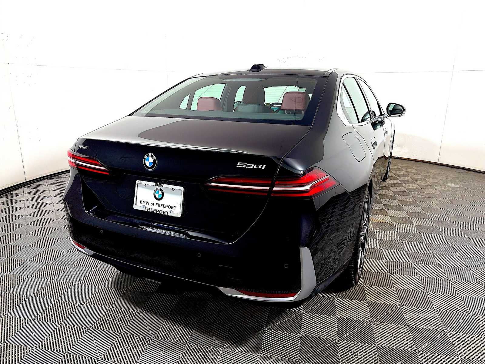 2026 BMW 5 Series 530i xDrive Sedan