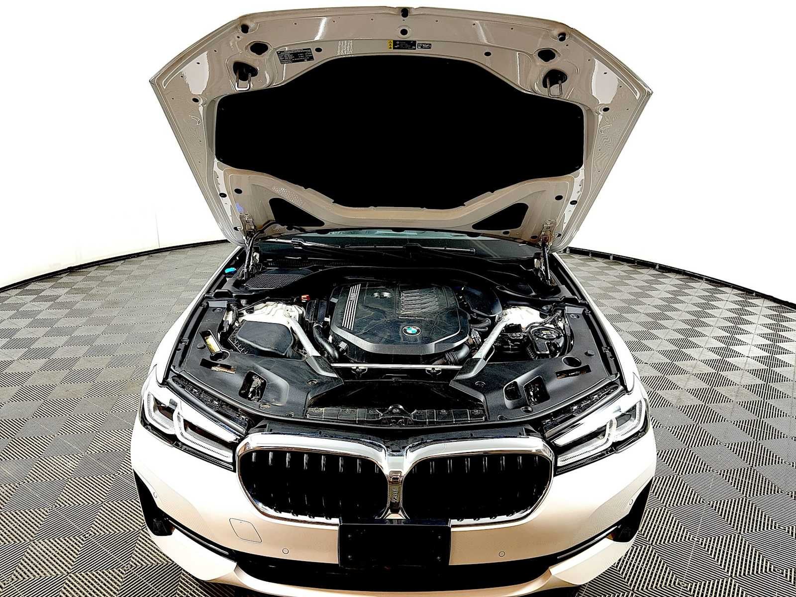 2023 BMW 5 Series 540i xDrive Sedan