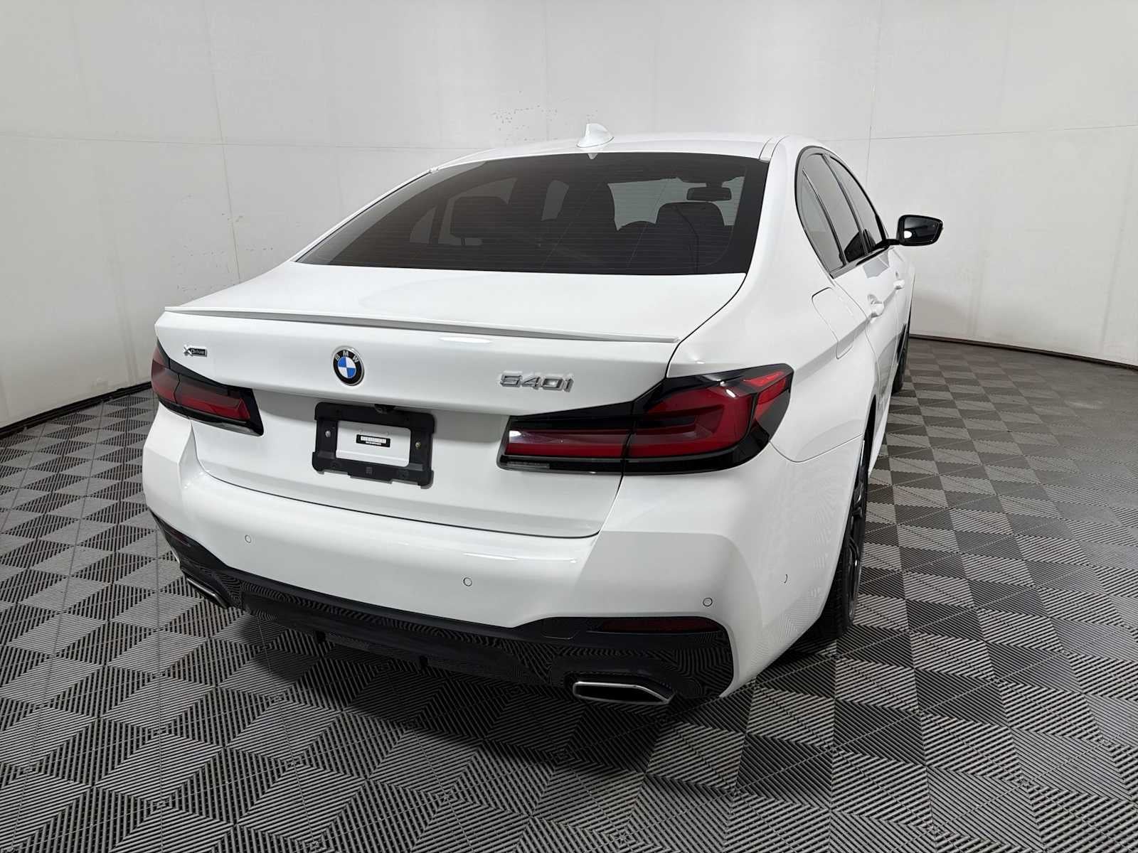 2023 BMW 5 Series 540i xDrive Sedan