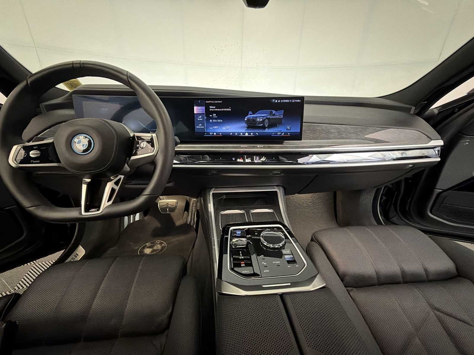 2023 BMW i7 xDrive60 Sedan