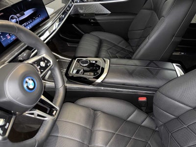 2023 BMW i7 xDrive60 Sedan