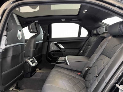 2023 BMW i7 xDrive60 Sedan