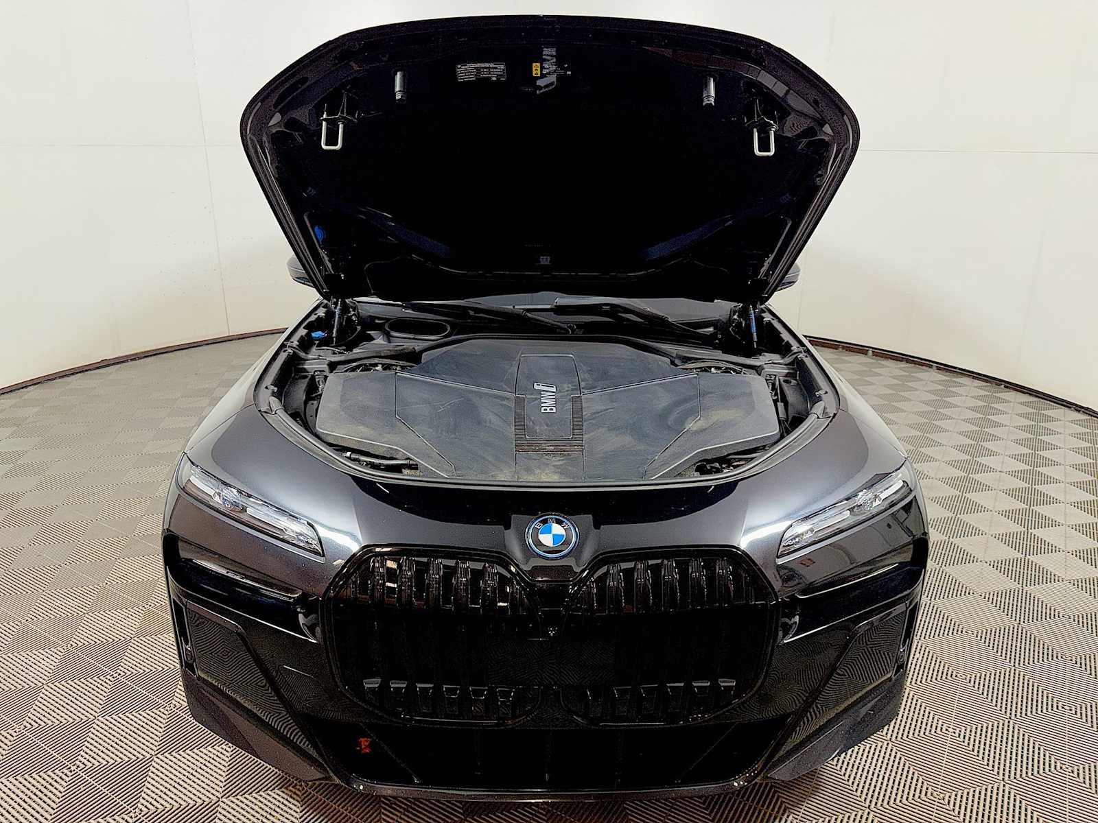 2023 BMW i7 xDrive60 Sedan