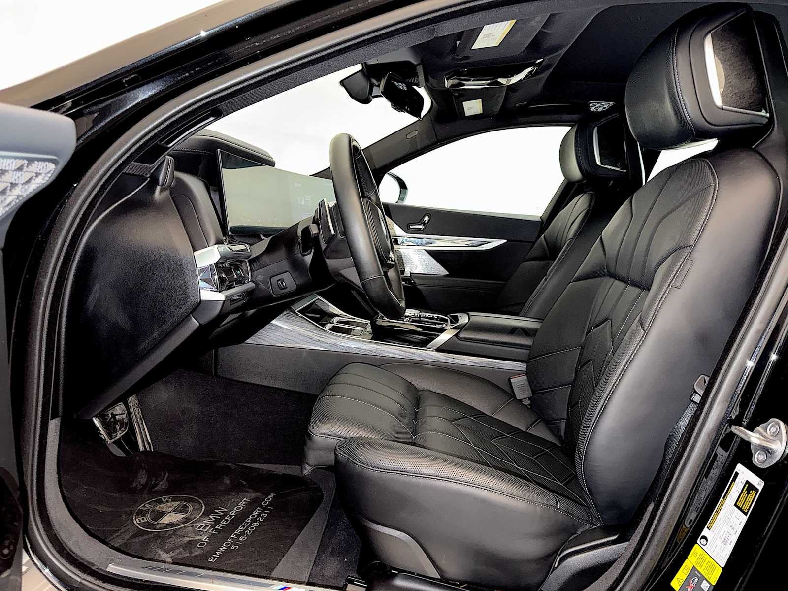 2023 BMW i7 xDrive60 Sedan