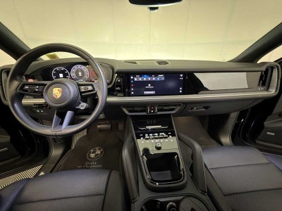 2024 Porsche Cayenne AWD