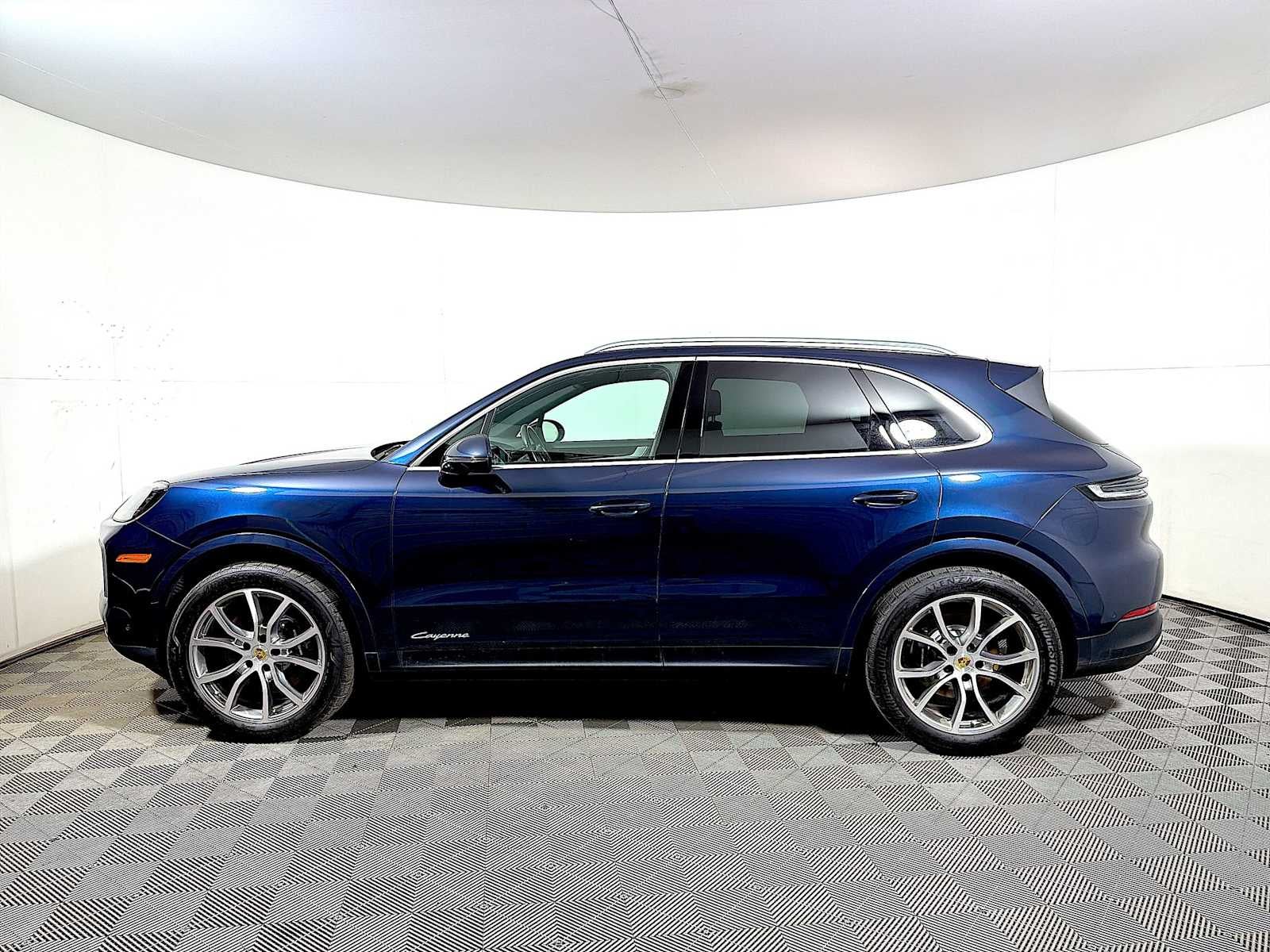 2024 Porsche Cayenne AWD