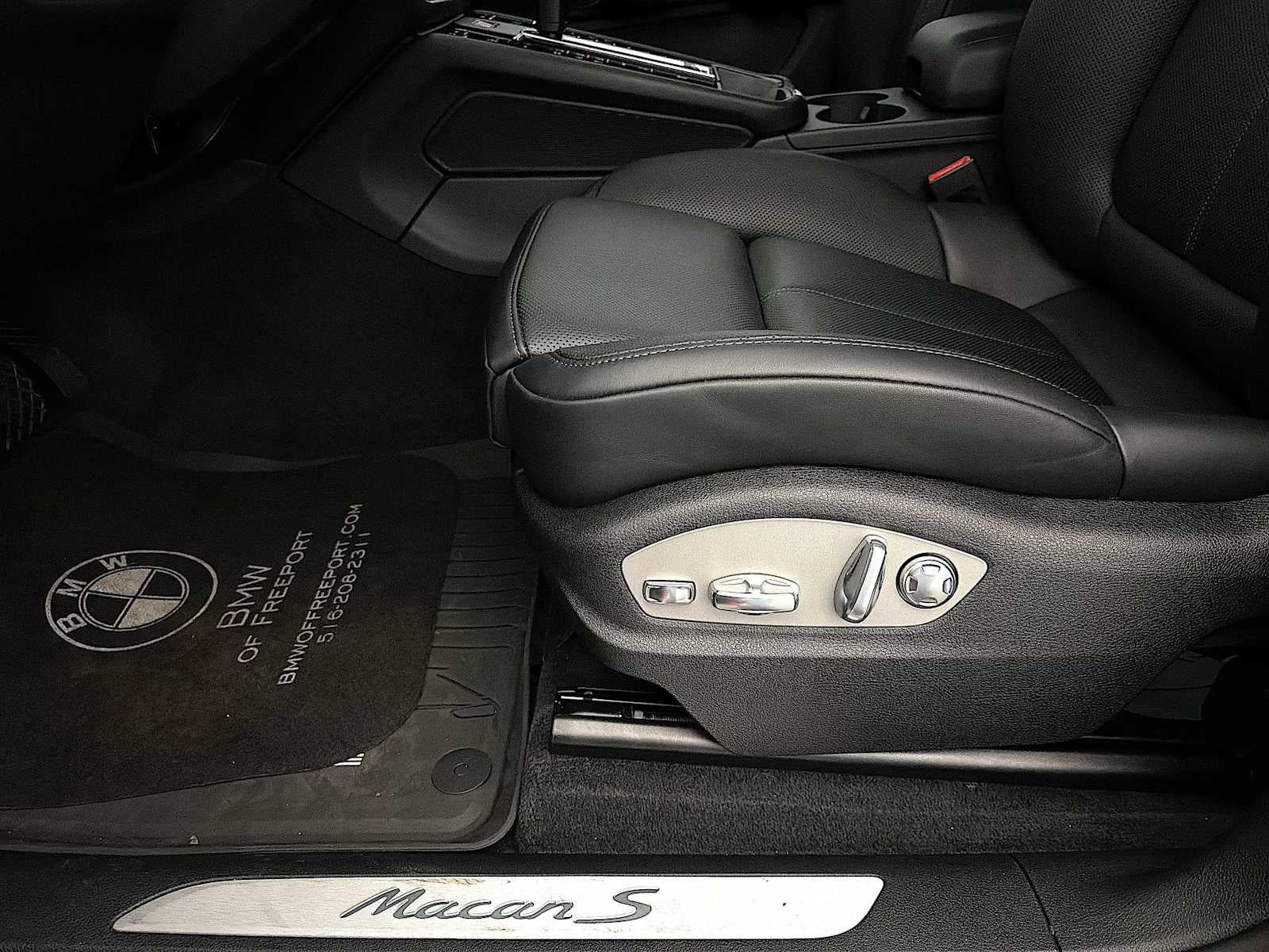 2026 Porsche Macan S AWD