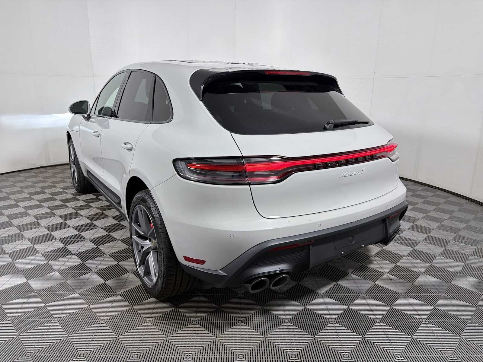 2026 Porsche Macan S AWD