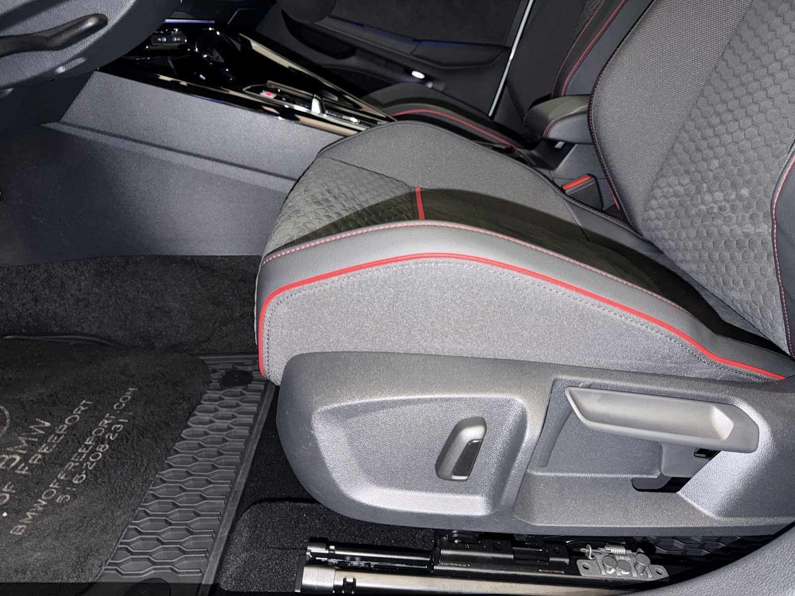 2026 Volkswagen Golf GTI 2.0T SE DSG