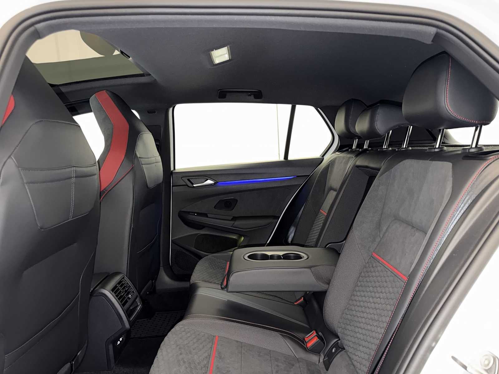 2026 Volkswagen Golf GTI 2.0T SE DSG