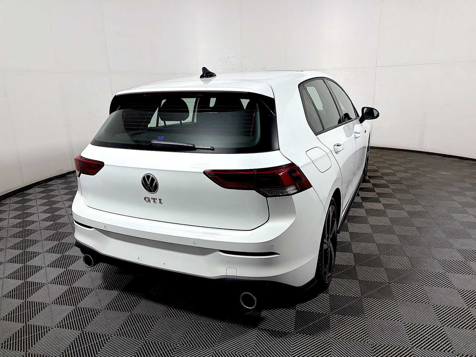 2026 Volkswagen Golf GTI 2.0T SE DSG