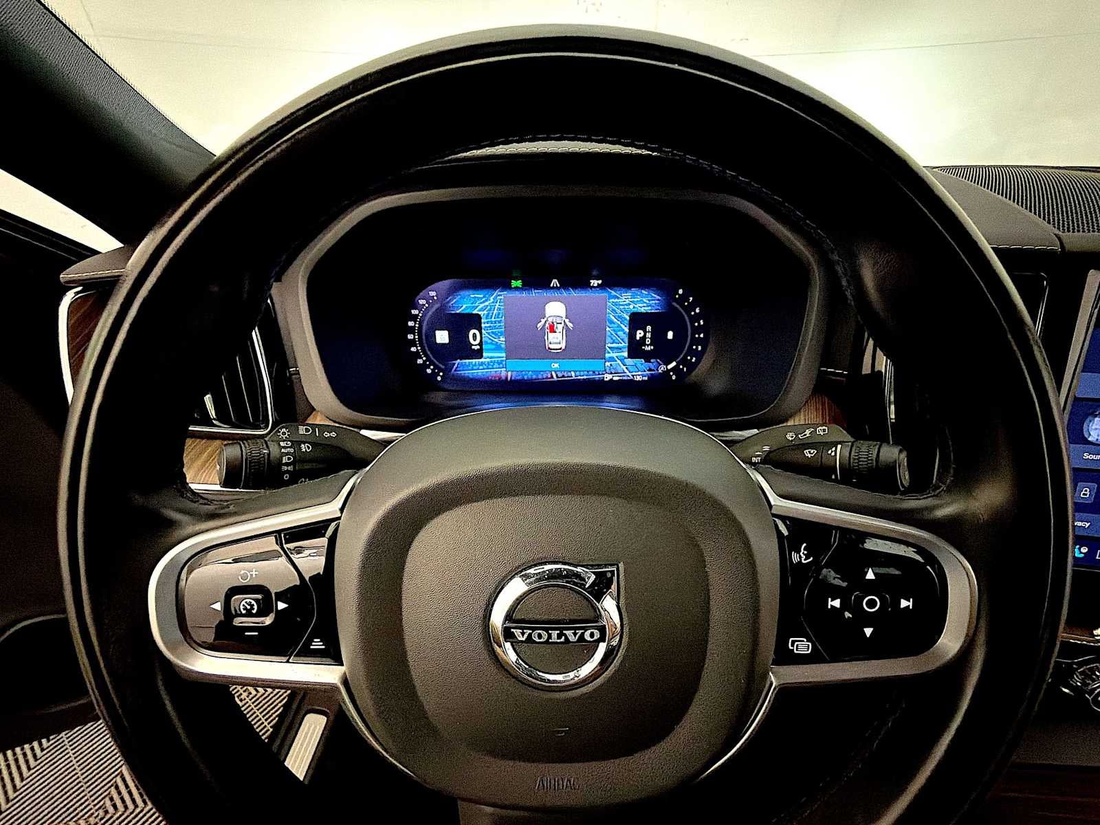 2022 Volvo XC60 B5 AWD Inscription