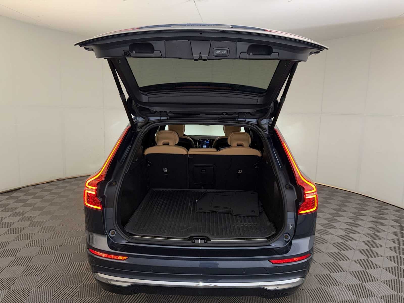 2022 Volvo XC60 B5 AWD Inscription
