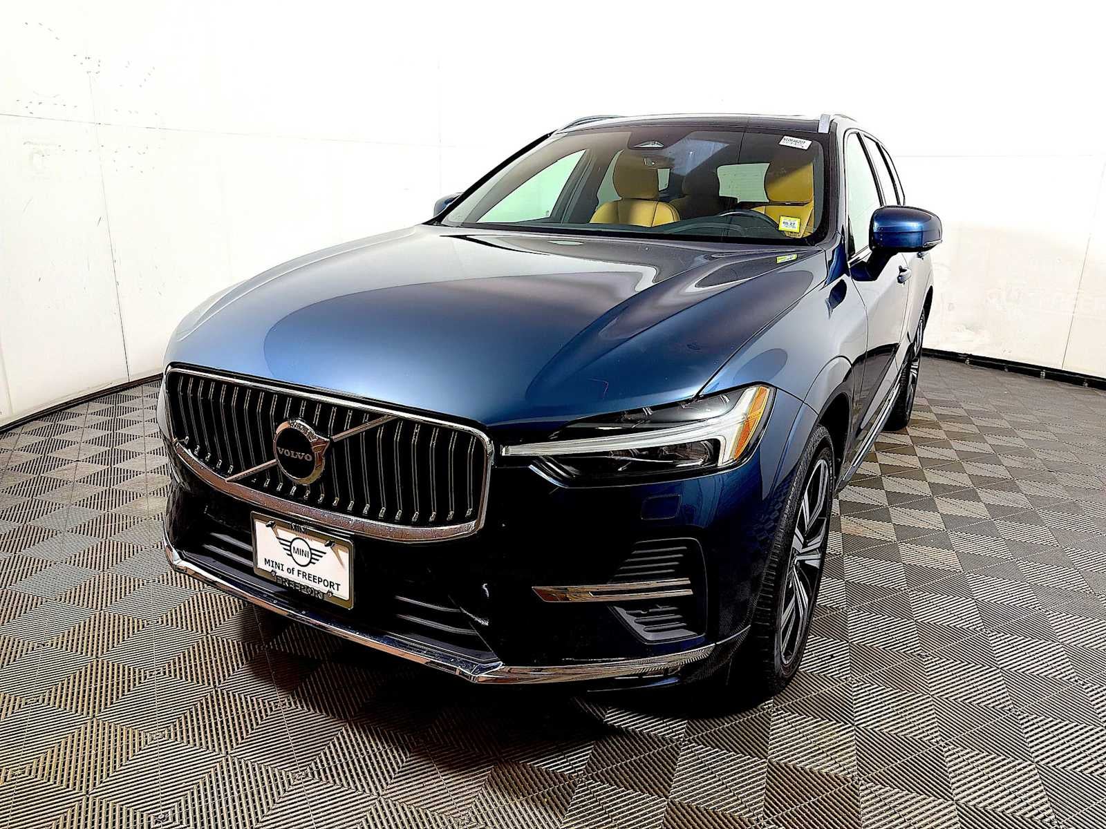 2022 Volvo XC60 B5 AWD Inscription