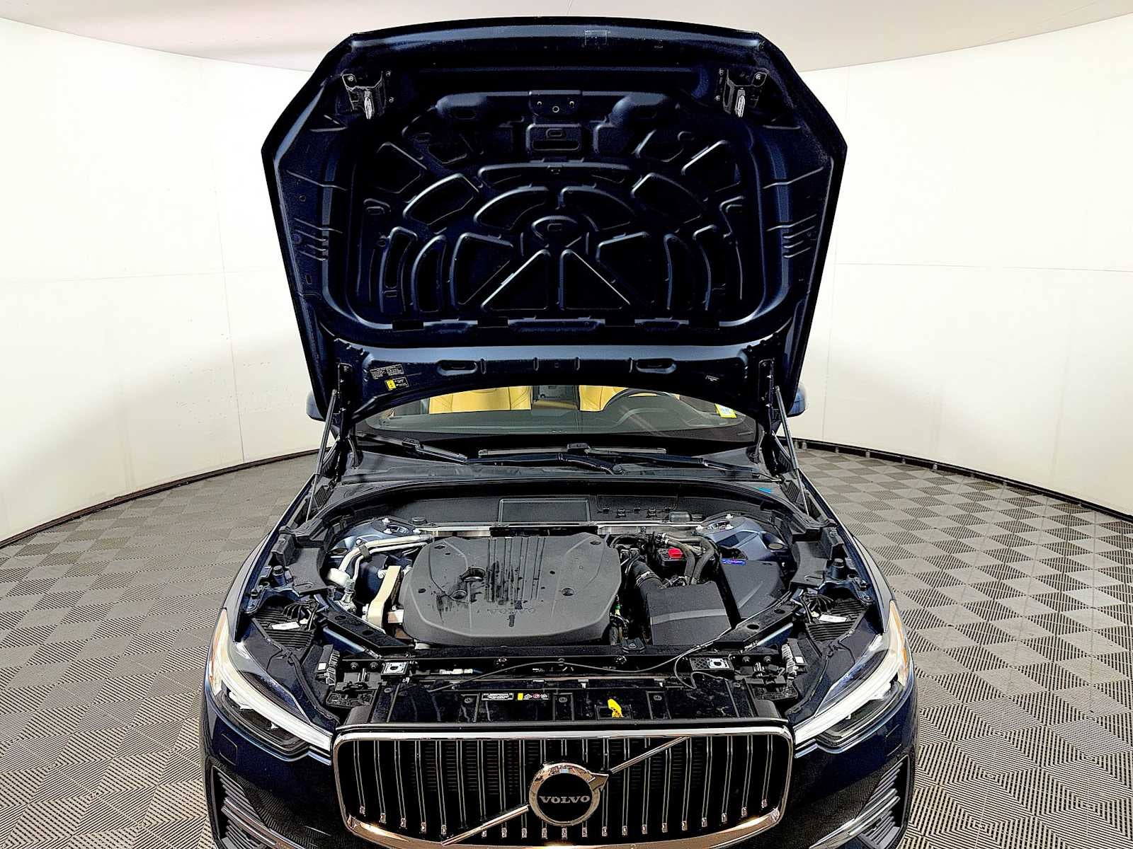 2022 Volvo XC60 B5 AWD Inscription