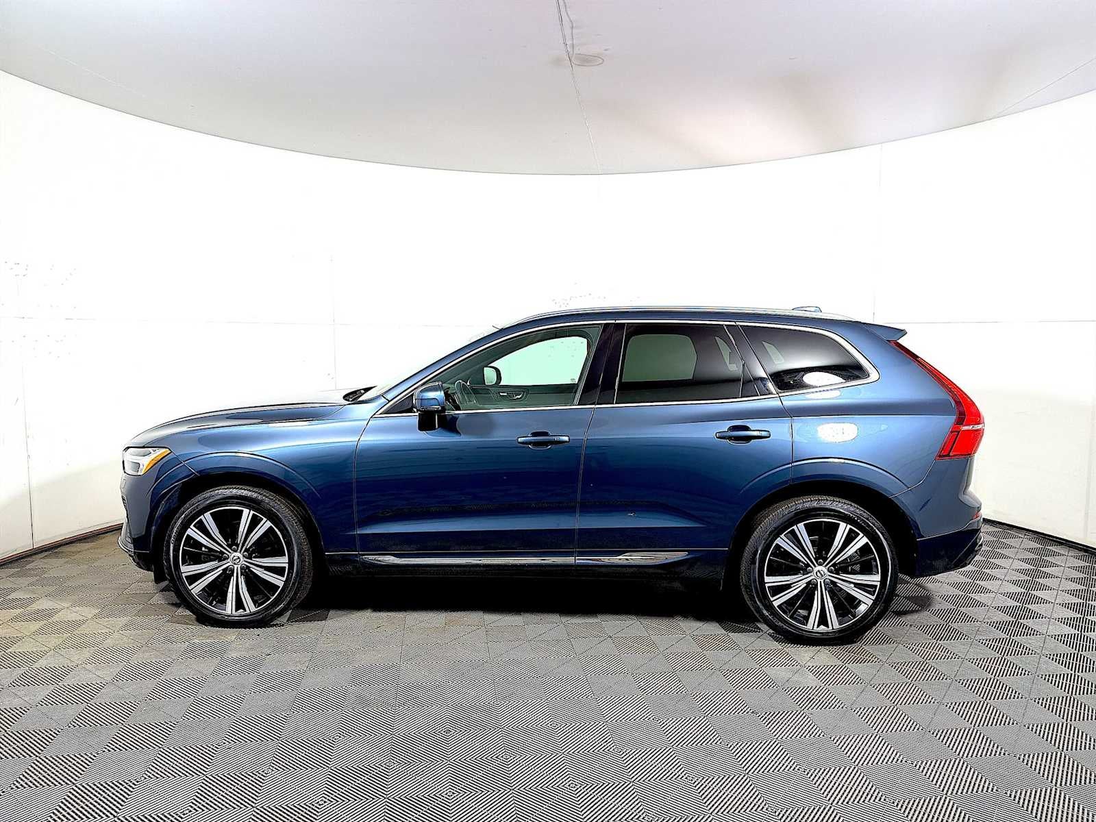 2022 Volvo XC60 B5 AWD Inscription