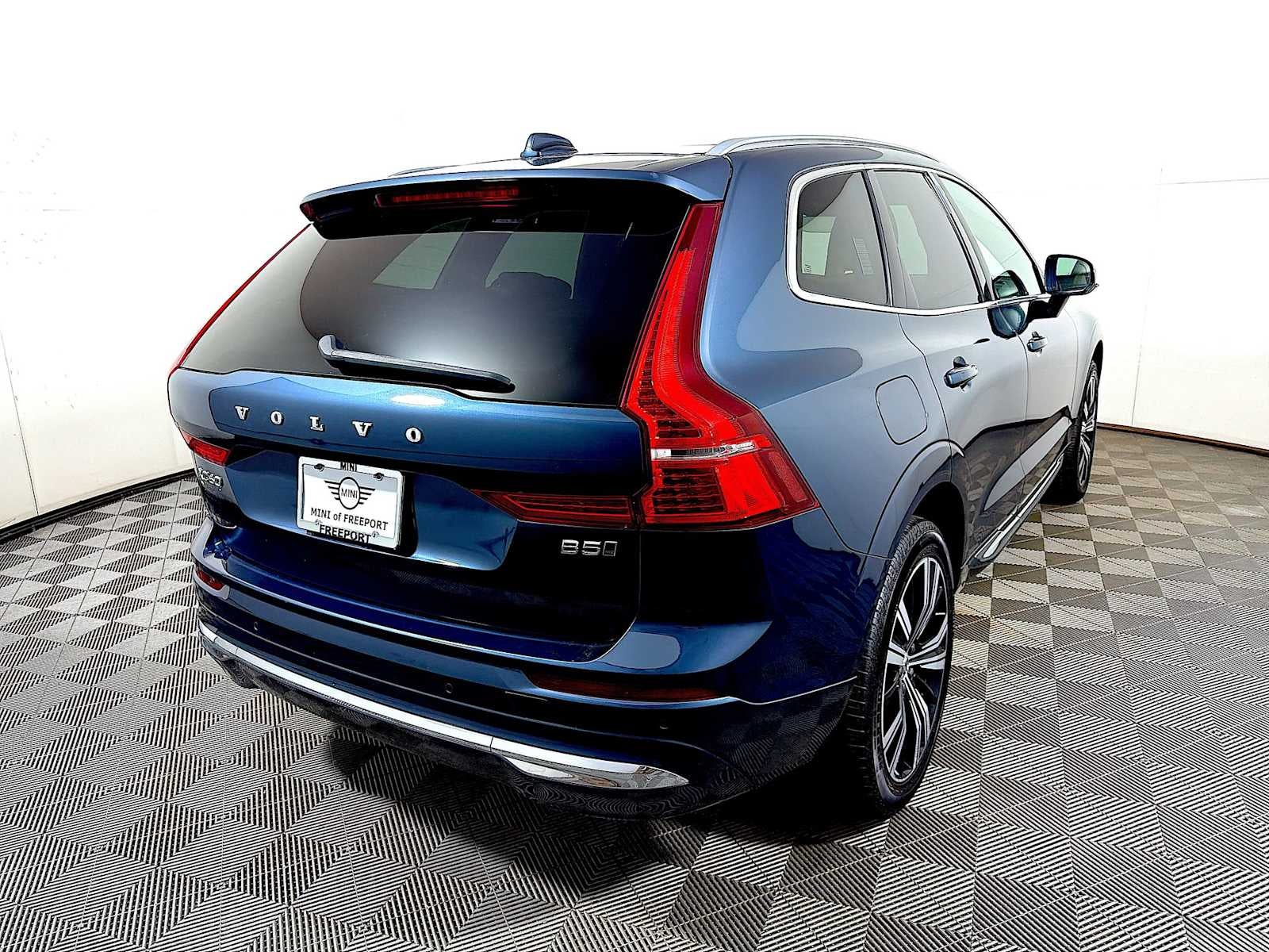 2022 Volvo XC60 B5 AWD Inscription