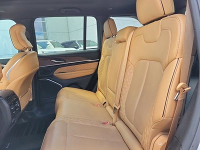 2023 Jeep Grand Cherokee Summit